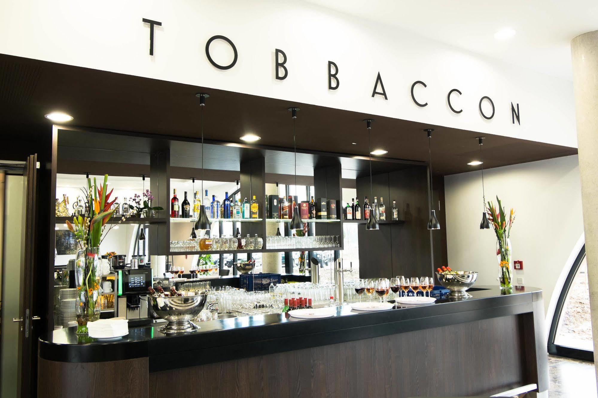 בנסהיים Tobbaccon Hotel מראה חיצוני תמונה